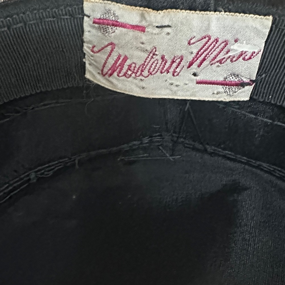 Elegant Black Vintage Modern Miss Hat - Picture 5 of 7